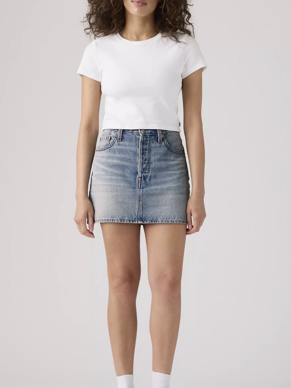 Levi’s 501 Denim Icon Mini Skirt, Medium Wash Blue, NWT, Women’s Size 27